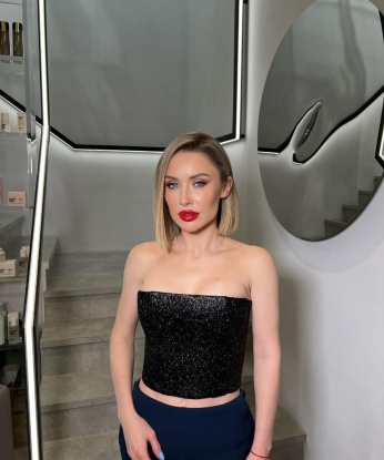 Стройная и изысканная дама приглашает в гости для необыкновенных встреч. Я окружу тебя заботой и вниманием, ты забудешь обо всем на свете. 881, 32 года