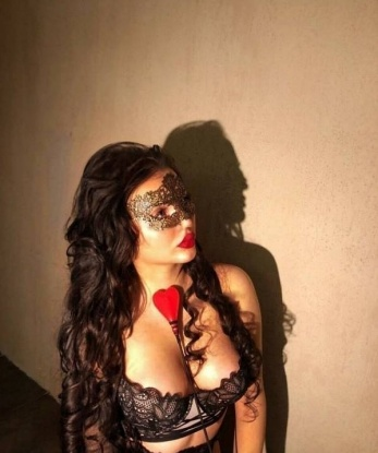 Соблазнительная блондинка с идеальными формами приглашает провести время с пользой для твоей души и тела. Встреча со мной будет для тебя как приключение на неизведанных просторах удовольствия! 3679, 21 год