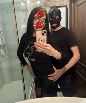 Я настрою тебя на волну сладострастия, погрузив в мир наслаждения и блаженства.
💋 Мои услуги включают классический и эротический массаж, французский куннилингус, горловой минет. У меня есть огромный выбор игрушек, костюмов и аксессуаров, чтобы сделать наше свидание незабываемым.
🔥 Я создам атмосферу релаксации, в которой будешь чувствовать себя уютно и желанным. Мои нежные прикосновения и ласки приведут тебя к невероятному оргазму.
📸 Мои фотографии настоящие, чтобы ты мог оценить мою красоту и сексуальность.
💭 Отзывы обо мне говорят о моей профессиональности, обходительности и деликатности в обслуживании клиентов.
🏢 Живу в Москве, буду рада пригласить тебя в свою уютную городскую квартиру для незабываемой встречи. Давай насладимся моментом вместе! 4178, 33 года